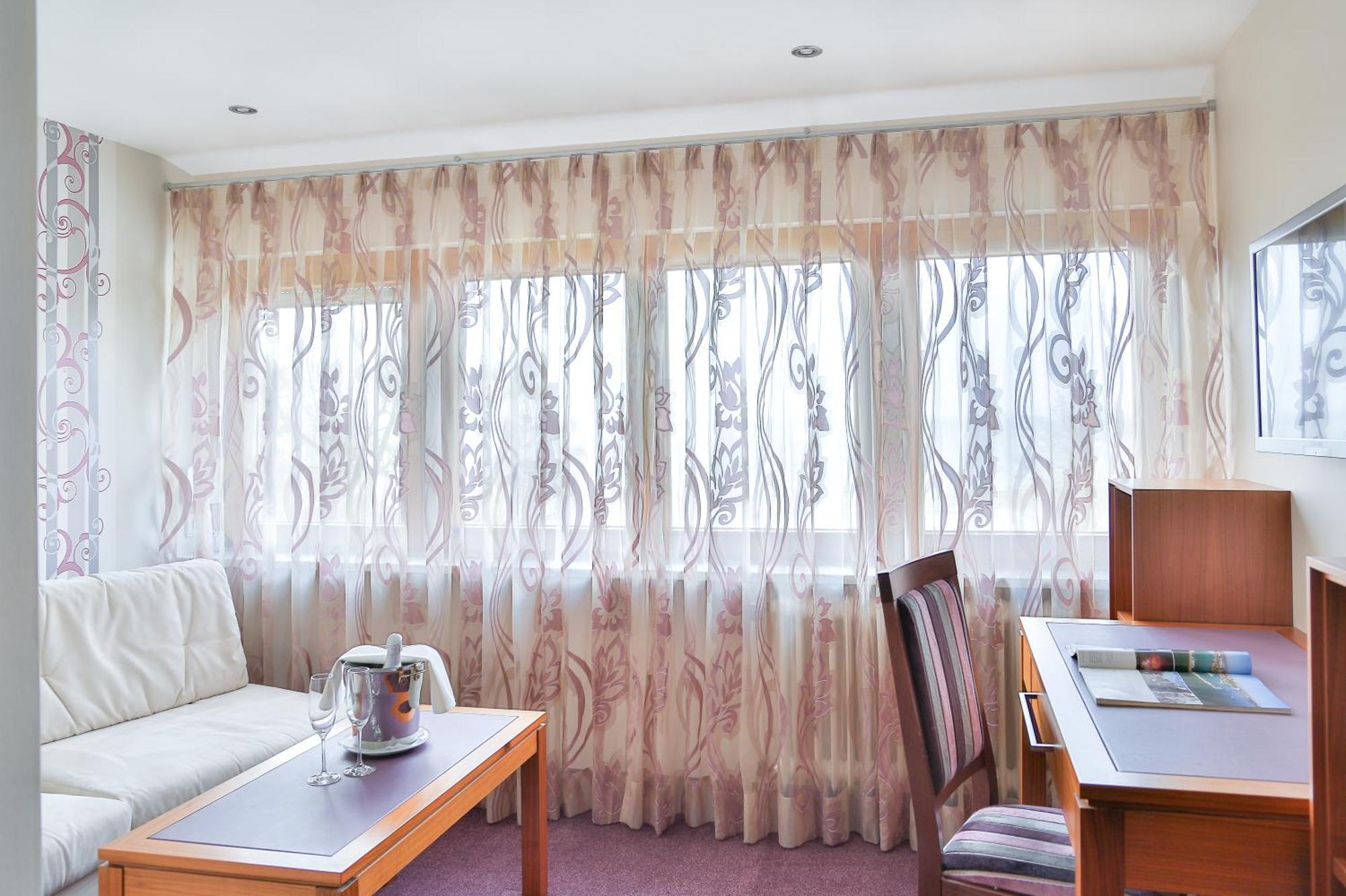 Hotel-Restaurant Schwedi ランゲナルゲン 部屋 写真