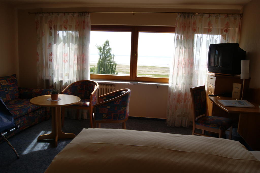 Hotel-Restaurant Schwedi ランゲナルゲン 部屋 写真