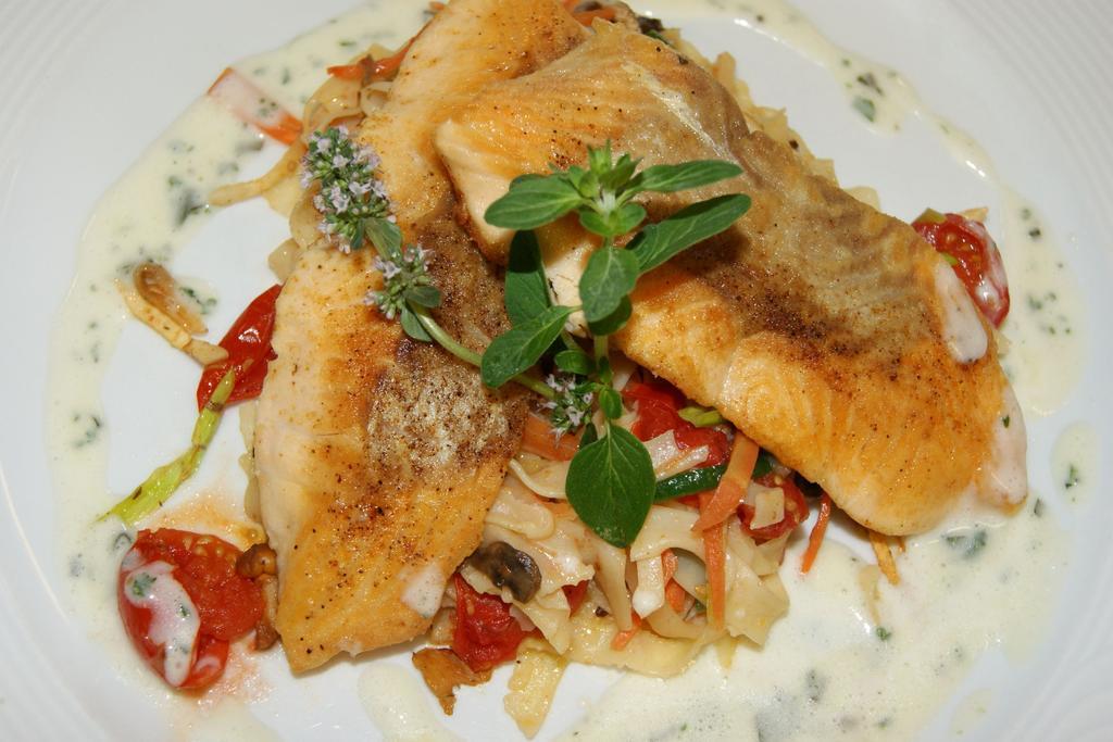 Hotel-Restaurant Schwedi ランゲナルゲン エクステリア 写真