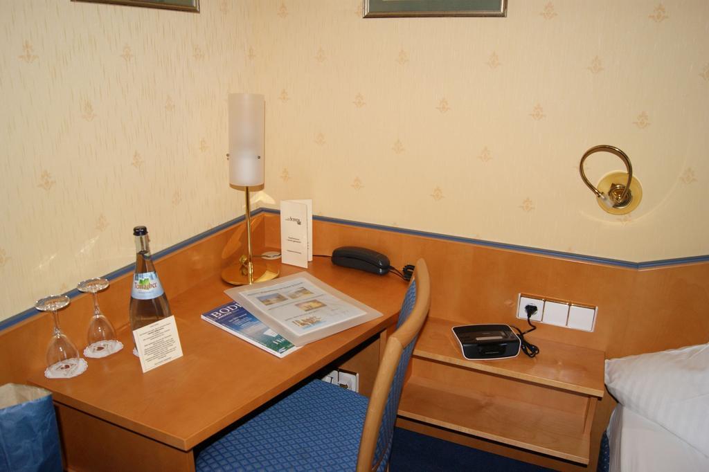 Hotel-Restaurant Schwedi ランゲナルゲン 部屋 写真